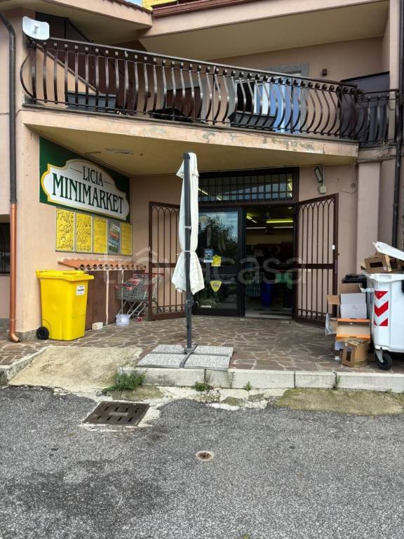 negozio in vendita a Rocca di Papa