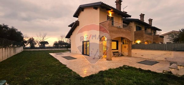 casa indipendente in vendita a Rocca di Papa