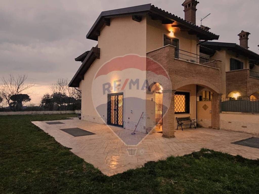 casa indipendente in vendita a Rocca di Papa
