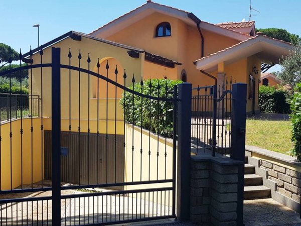 casa indipendente in vendita a Rocca di Papa