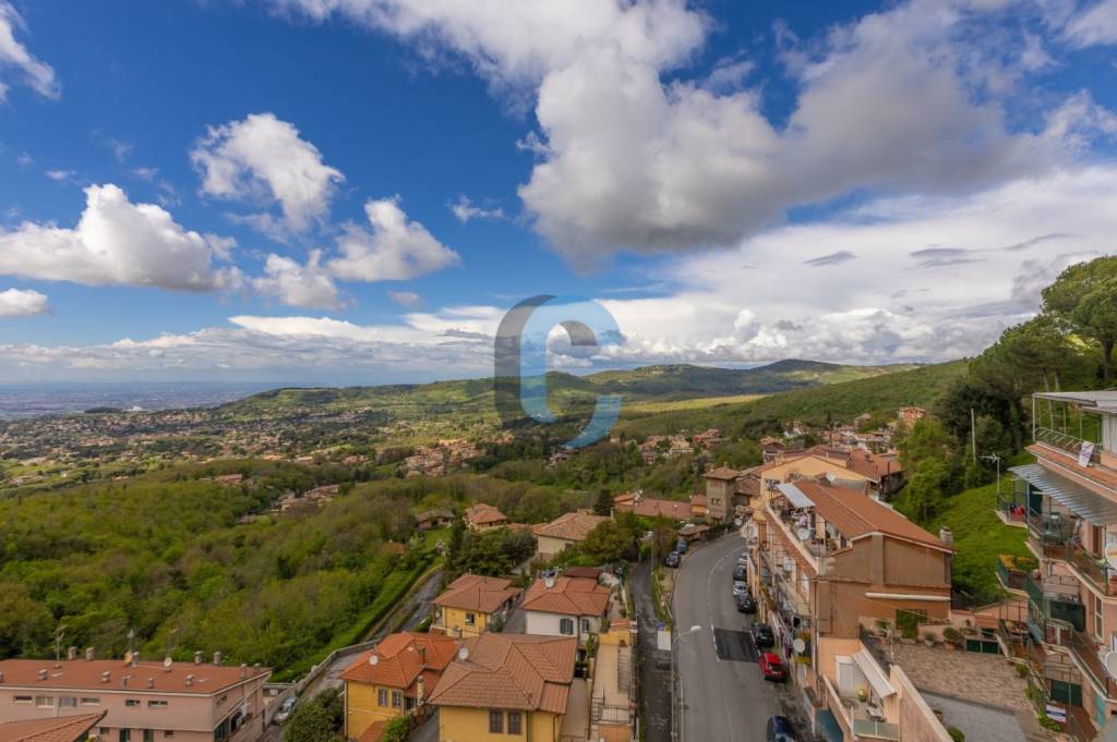 appartamento in vendita a Rocca di Papa