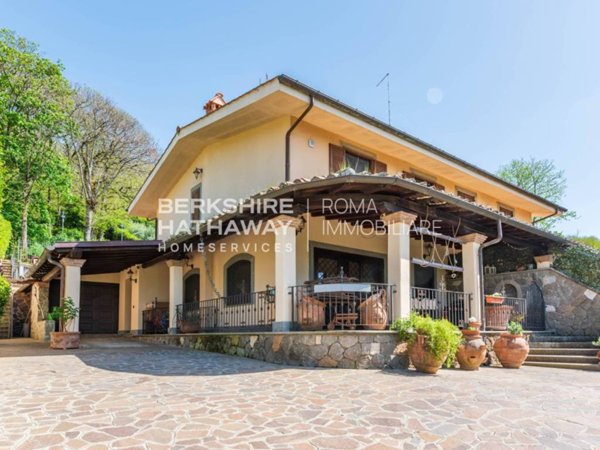casa indipendente in vendita a Rocca di Papa