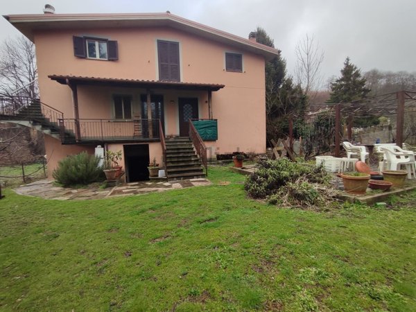 casa indipendente in vendita a Rocca di Papa