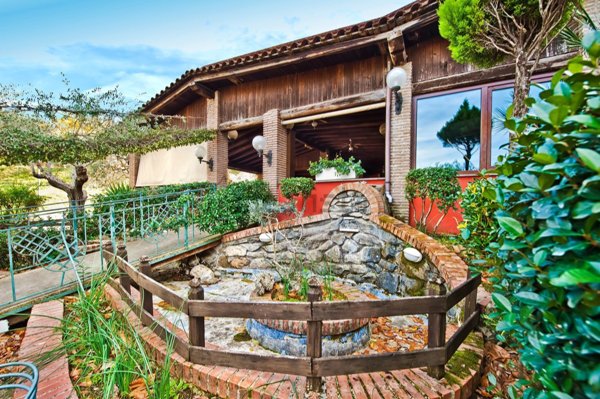 negozio in vendita a Rocca di Papa