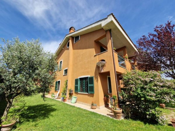 casa indipendente in vendita a Rocca di Papa