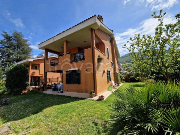 casa indipendente in vendita a Rocca di Papa