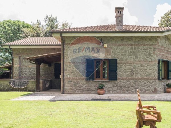 casa indipendente in vendita a Rocca di Papa