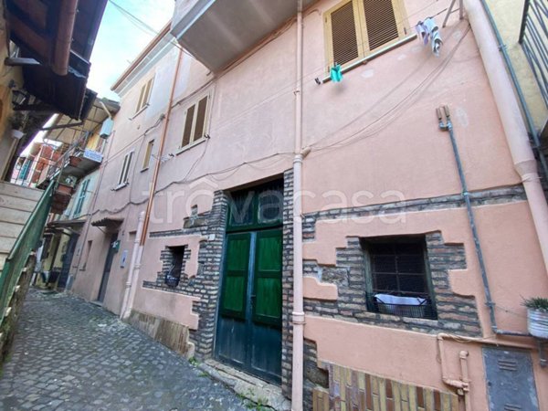 locale commerciale in vendita a Rocca di Papa