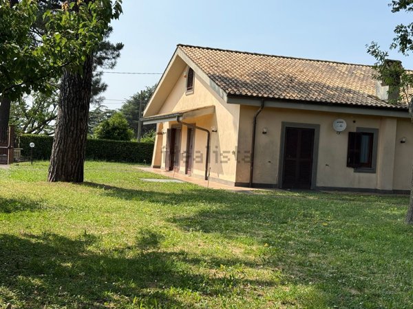 casa indipendente in vendita a Rocca di Papa