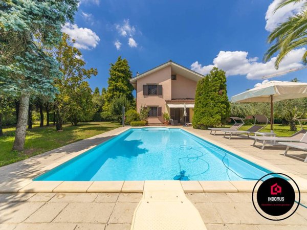 casa indipendente in vendita a Rocca di Papa