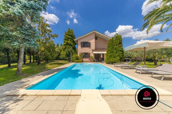 casa indipendente in vendita a Rocca di Papa