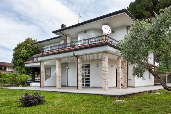 casa indipendente in vendita a Rocca di Papa