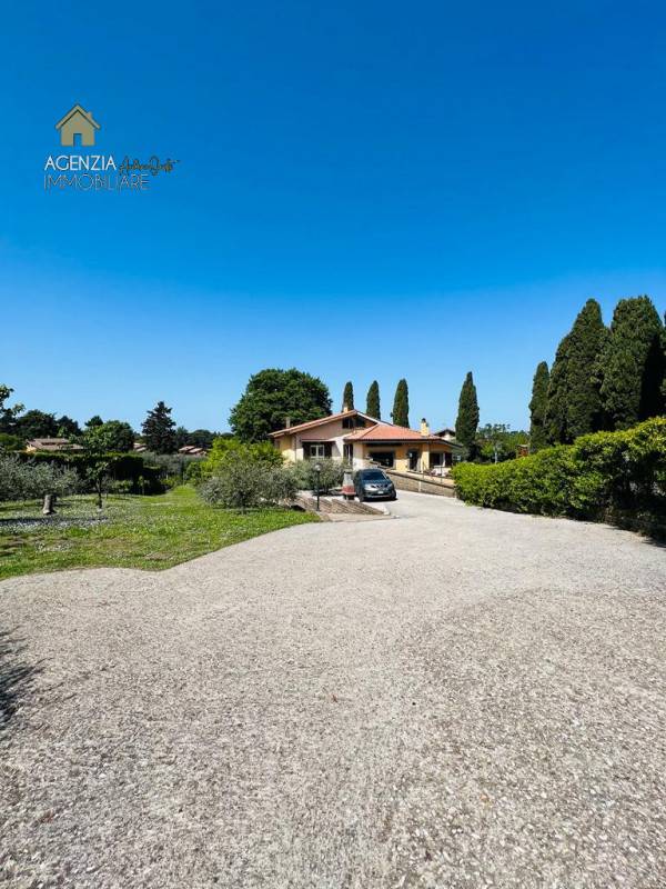 casa indipendente in vendita a Rocca di Papa