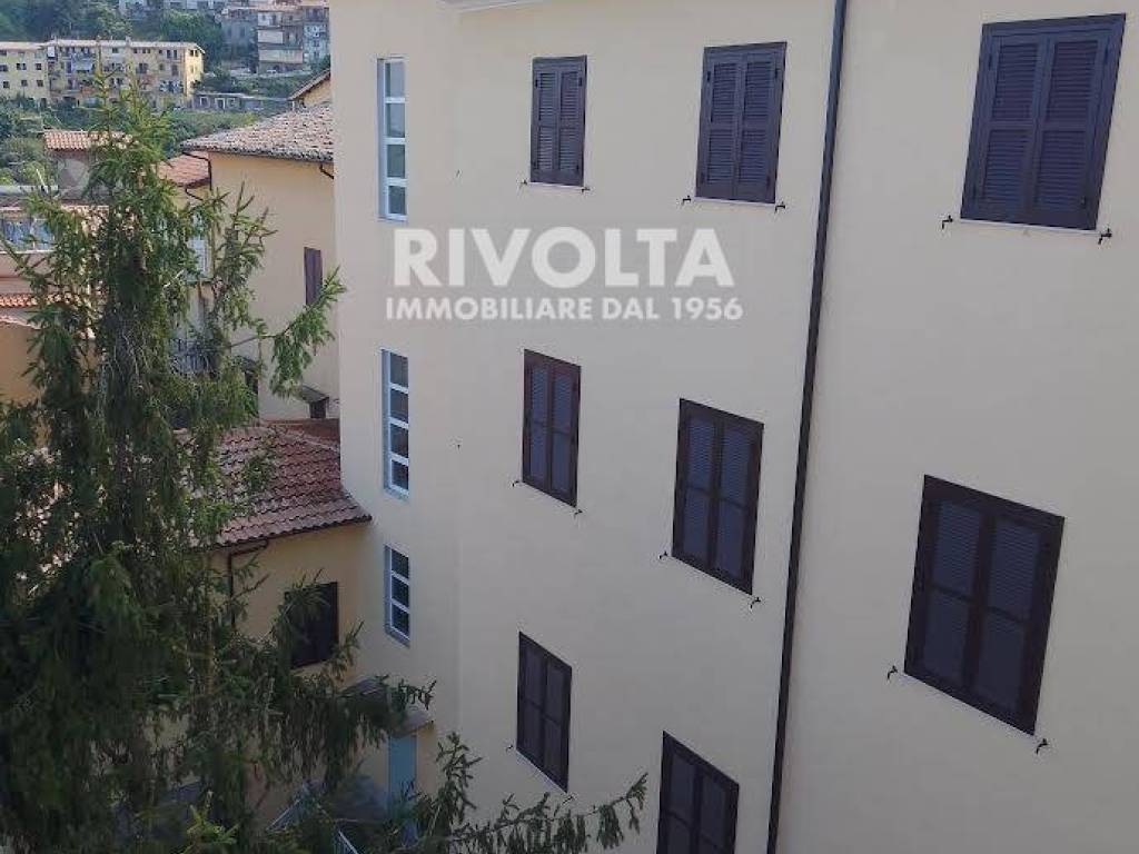 intera palazzina in vendita a Rocca di Papa