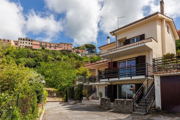 casa semindipendente in vendita a Rocca di Papa