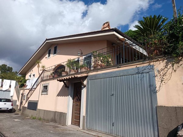 casa indipendente in vendita a Rocca di Papa