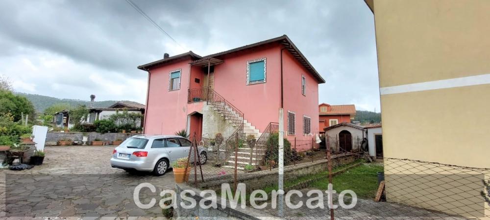 casa indipendente in vendita a Rocca di Papa