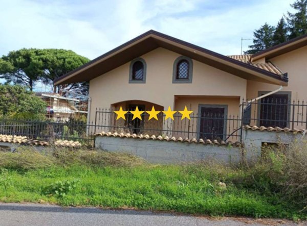 casa indipendente in vendita a Rocca di Papa