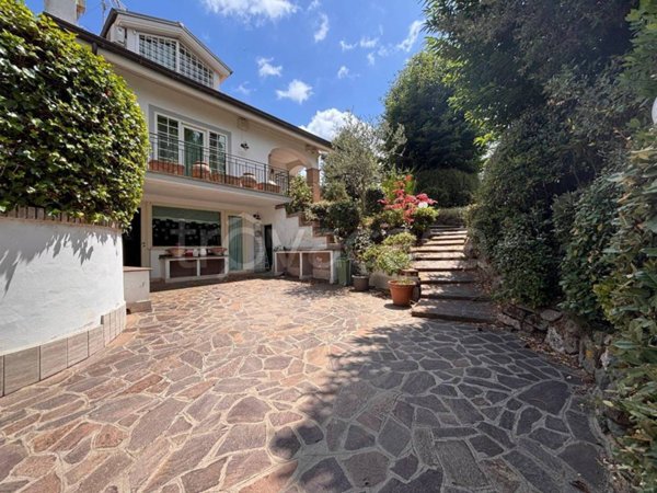 casa indipendente in vendita a Rocca di Papa