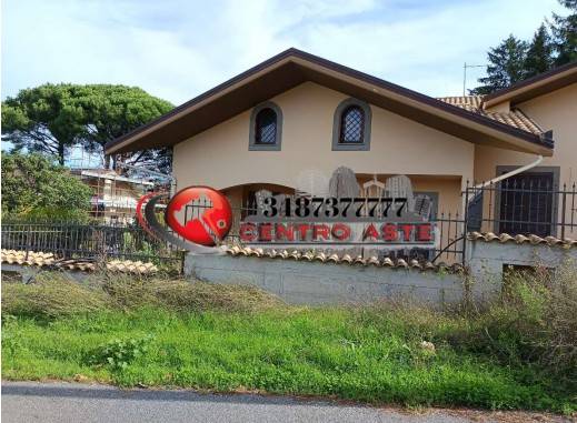 casa indipendente in vendita a Rocca di Papa