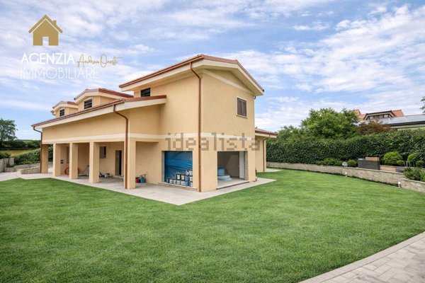 casa indipendente in vendita a Rocca di Papa