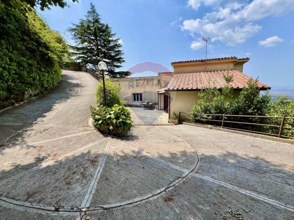 casa indipendente in vendita a Rocca di Papa