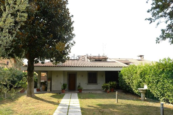 casa indipendente in vendita a Rocca di Papa