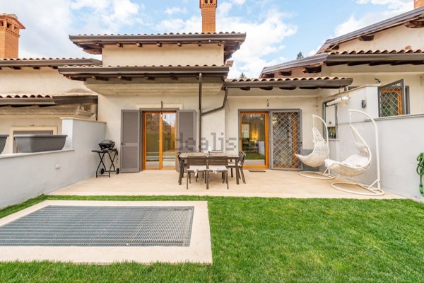 casa indipendente in vendita a Rocca di Papa