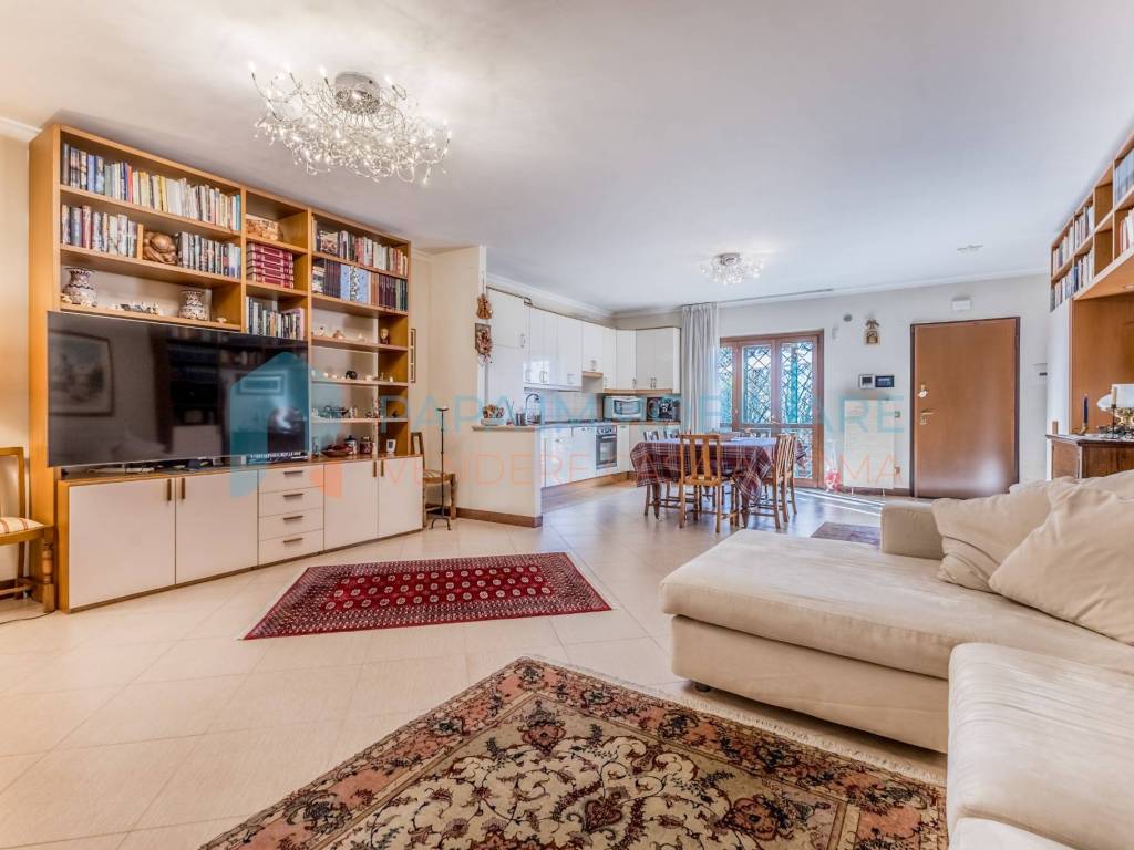 casa indipendente in vendita a Rocca di Papa