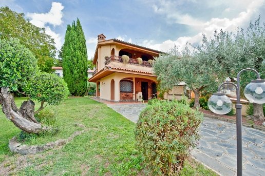 casa indipendente in vendita a Rocca di Papa