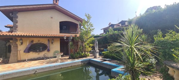 casa indipendente in vendita a Rocca di Papa