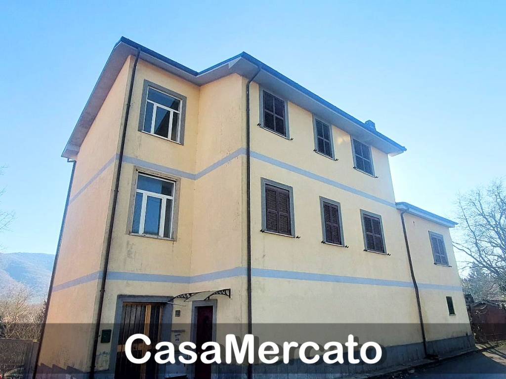 appartamento in vendita a Rocca di Papa in zona Pratoni del Vivaro