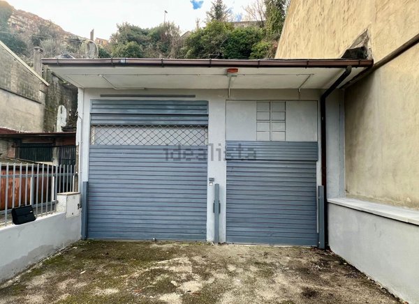 locale commerciale in vendita a Rocca di Papa