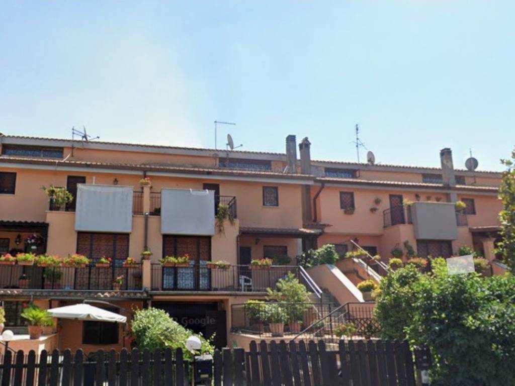 casa indipendente in vendita a Rocca di Papa