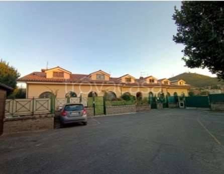 casa indipendente in vendita a Rocca di Papa