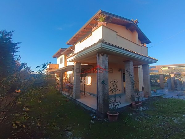 casa indipendente in vendita a Rocca di Papa