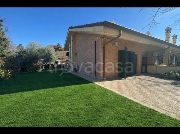 casa indipendente in vendita a Rocca di Papa