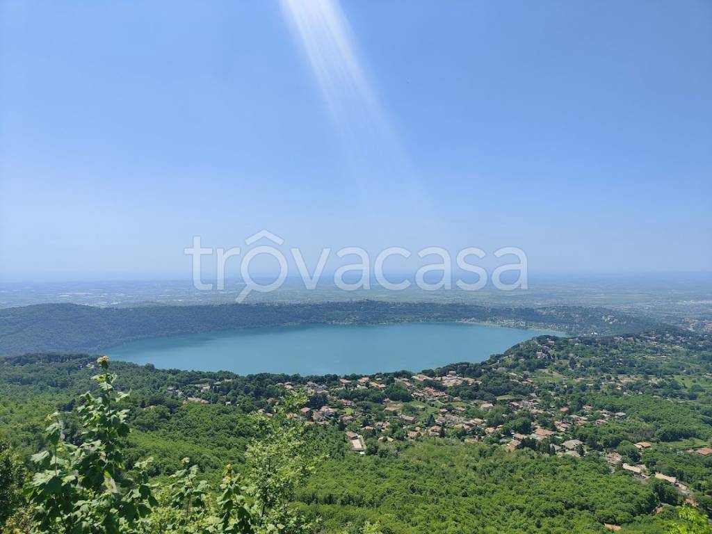casa indipendente in vendita a Rocca di Papa