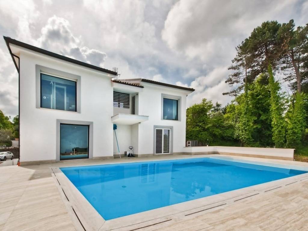 casa indipendente in vendita a Rocca di Papa