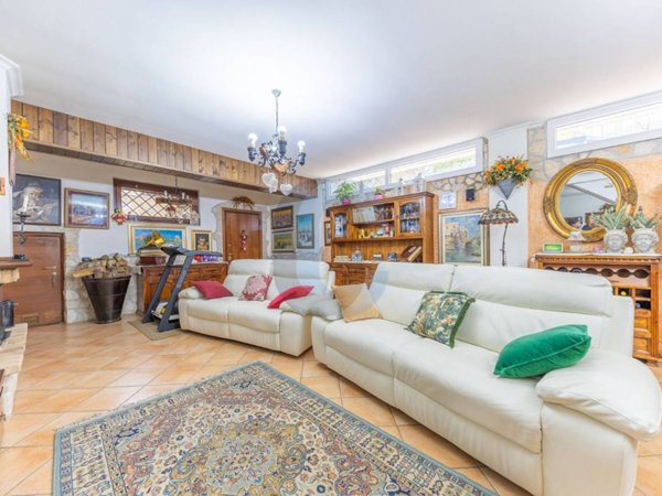 casa indipendente in vendita a Rocca di Papa