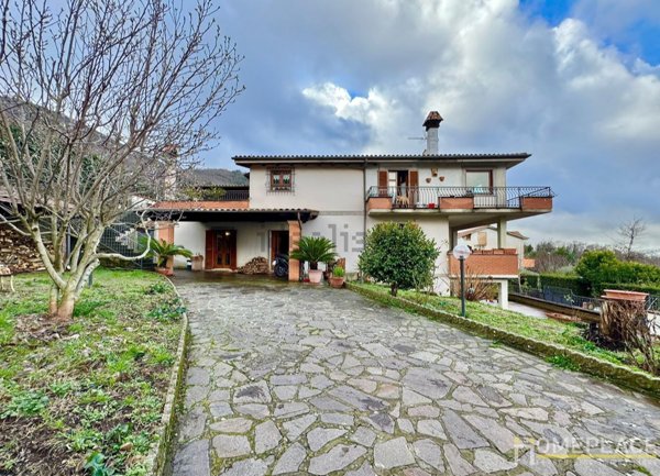 casa indipendente in vendita a Rocca di Papa