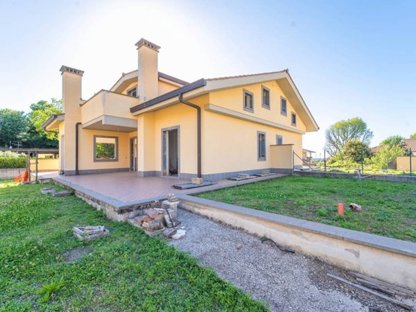 casa indipendente in vendita a Rocca di Papa