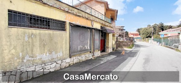 locale commerciale in vendita a Rocca di Papa