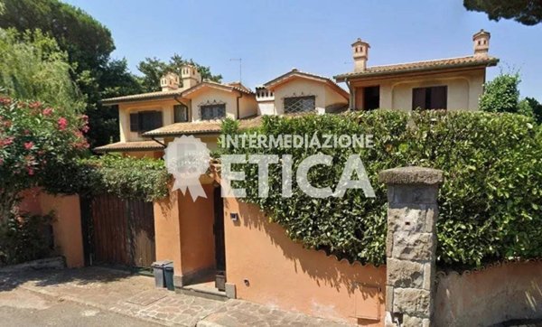 casa indipendente in vendita a Rocca di Papa