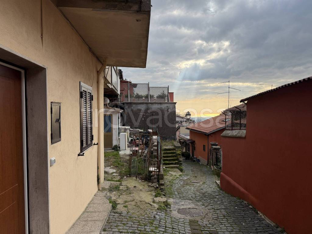 appartamento in vendita a Rocca di Papa