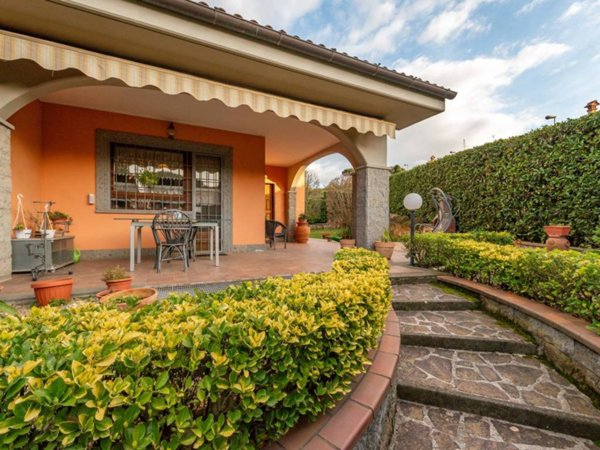 casa indipendente in vendita a Rocca di Papa