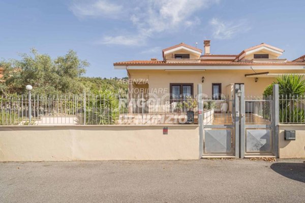 casa indipendente in vendita a Rocca di Papa