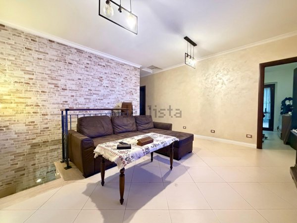 casa indipendente in vendita a Rocca di Papa