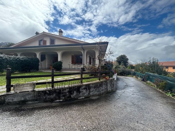 casa indipendente in vendita a Rocca di Papa
