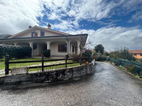 casa indipendente in vendita a Rocca di Papa